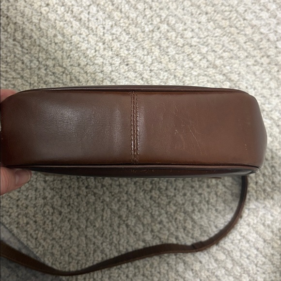 Vintage Gucci Equestrian Leather Shoulder Bag in brown 1970-80 - Picture 10 of 11